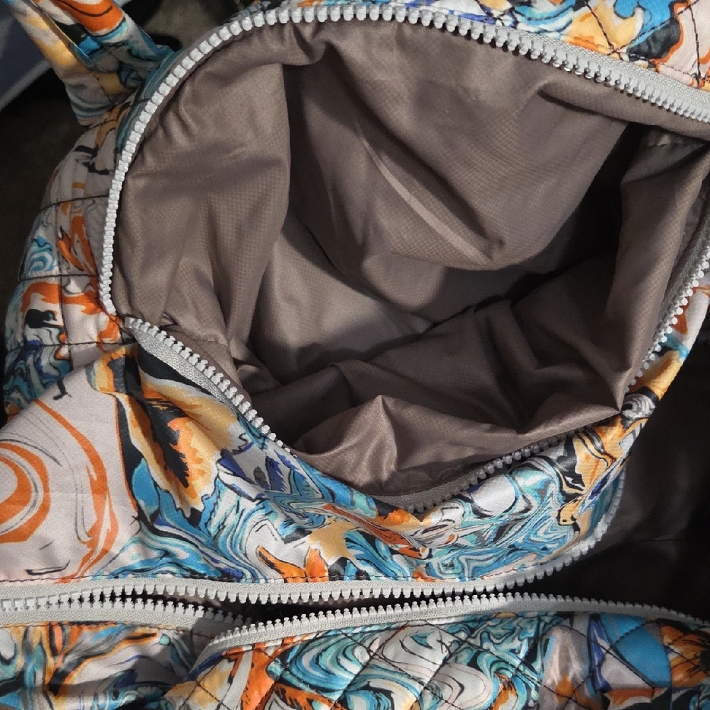 Quilted Floral Tote Bag in Blue and Orange - Picture 6 of 16